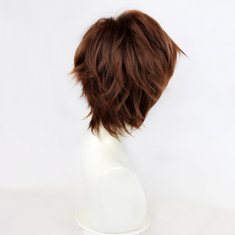 Stay on trend with this anime wig, showcasing a short brown hairstyle designed for versatility and paired with a stylish cap