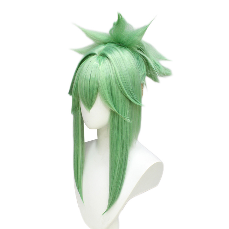 Stylish and vibrant green anime wig with cap for cosplay. Stand out at events with this fashionable accessory that combines comfort and authenticity