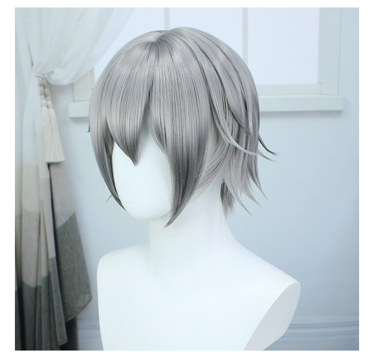 Get anime ready with this men's silver short wig and cap combo. Perfect for a range of characters, this ensemble adds flair and modern style to your cosplay transformations