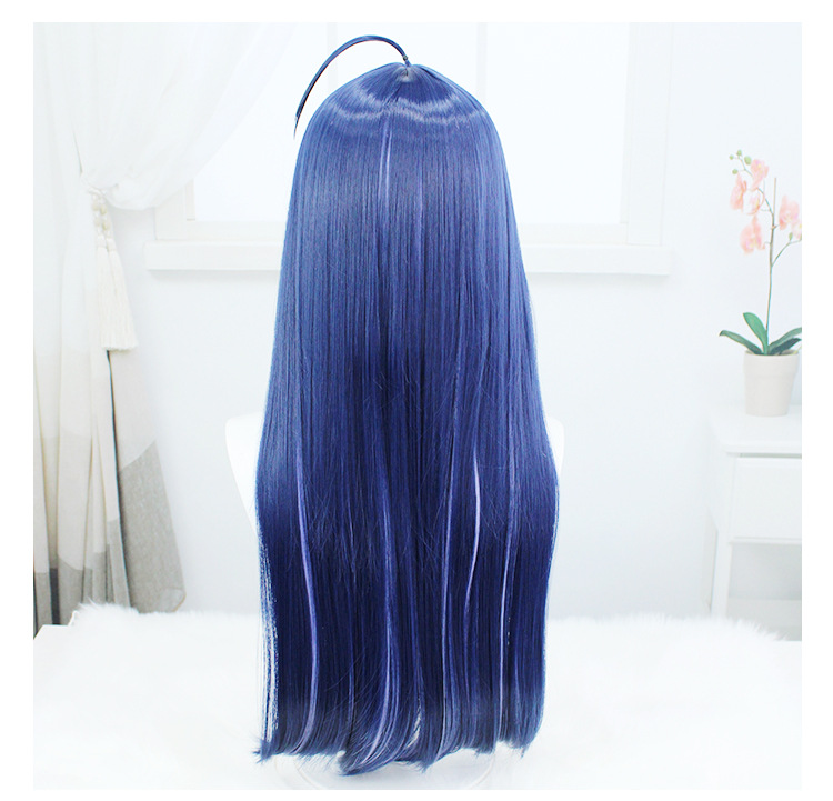 Infuse vibrant vibes into your anime-inspired looks with this purple-blue wig. The included cap guarantees a comfortable fit, making it a versatile accessory for expressing your colorful and dynamic style in the world of cosplay
