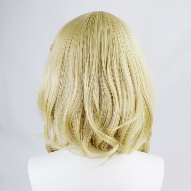 Short blonde wig, a versatile option for anime cosplay and costume events