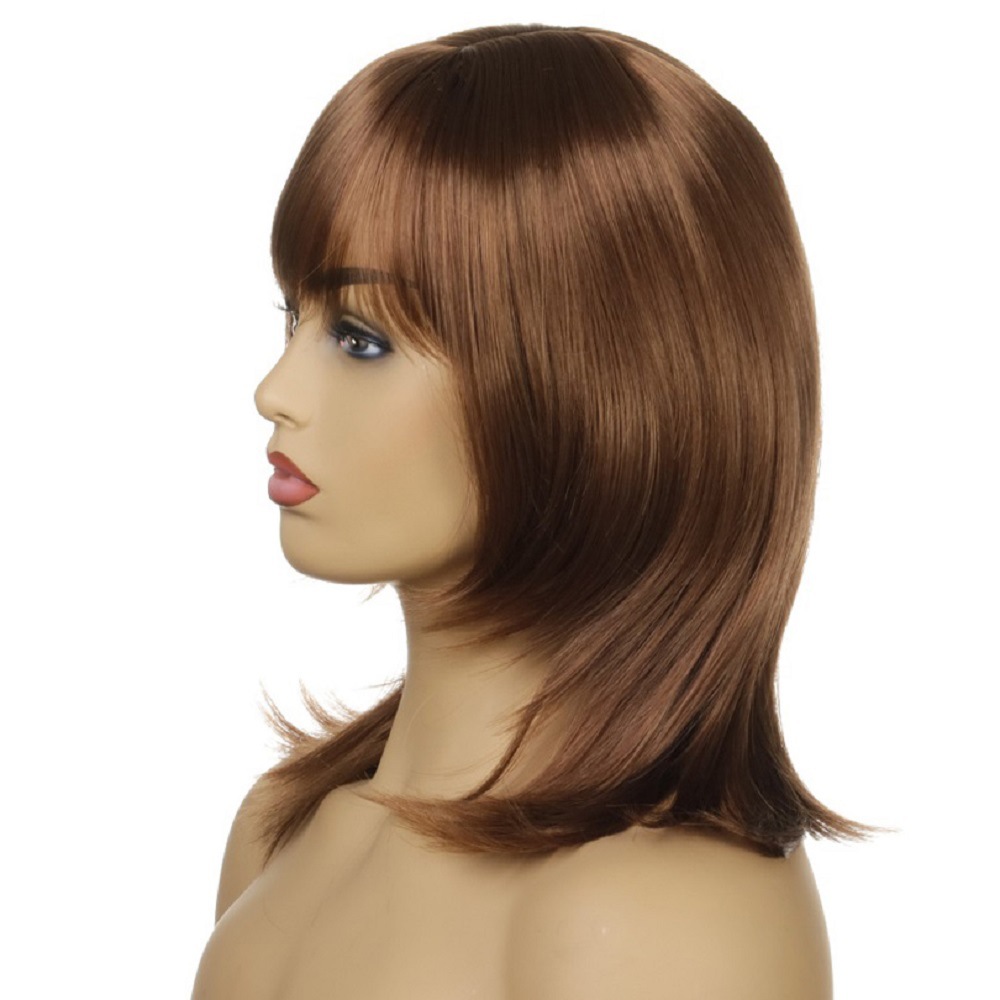 Women's wig in brown synthetic hair with medium-length straight hair and bangs, a classic choice